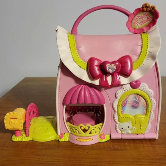 MLP‎ Lot Of 2 Ponyville Fancy Fashion Purse Boutique And LA Ti Da Hair And Spa - Picture 2 of 9